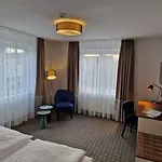 福瑞斯彻伍哈德酒店 酒店
